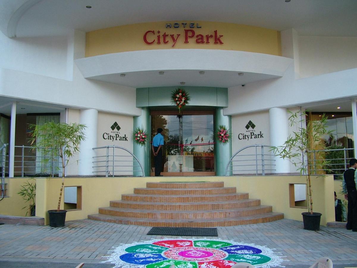 Hotel City Park, Solapur Exterior photo